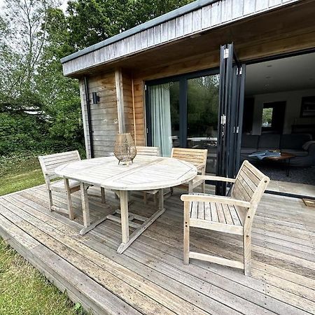 Beautiful Cabin With Pond View Steyning Zewnętrze zdjęcie